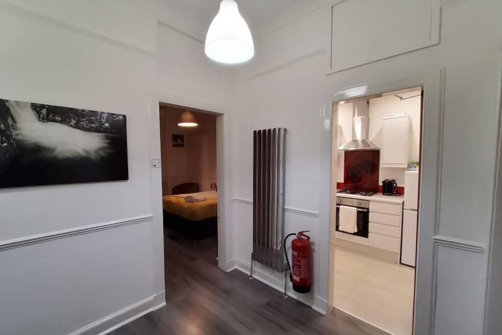 Leith Spectacular Apartment By Sensational Stay Short Lets & Serviced Accommodation With 6 Separate Beds & 2 Baths 爱丁堡 外观 照片