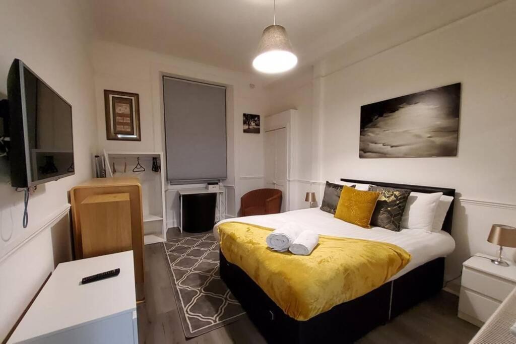 Leith Spectacular Apartment By Sensational Stay Short Lets & Serviced Accommodation With 6 Separate Beds & 2 Baths 爱丁堡 外观 照片