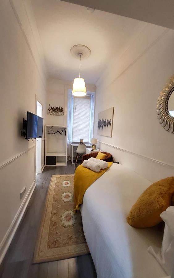 Leith Spectacular Apartment By Sensational Stay Short Lets & Serviced Accommodation With 6 Separate Beds & 2 Baths 爱丁堡 外观 照片